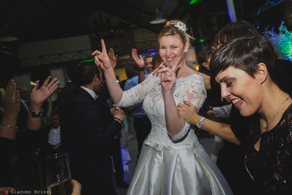 La sposa balla al matrimonio massa carrara