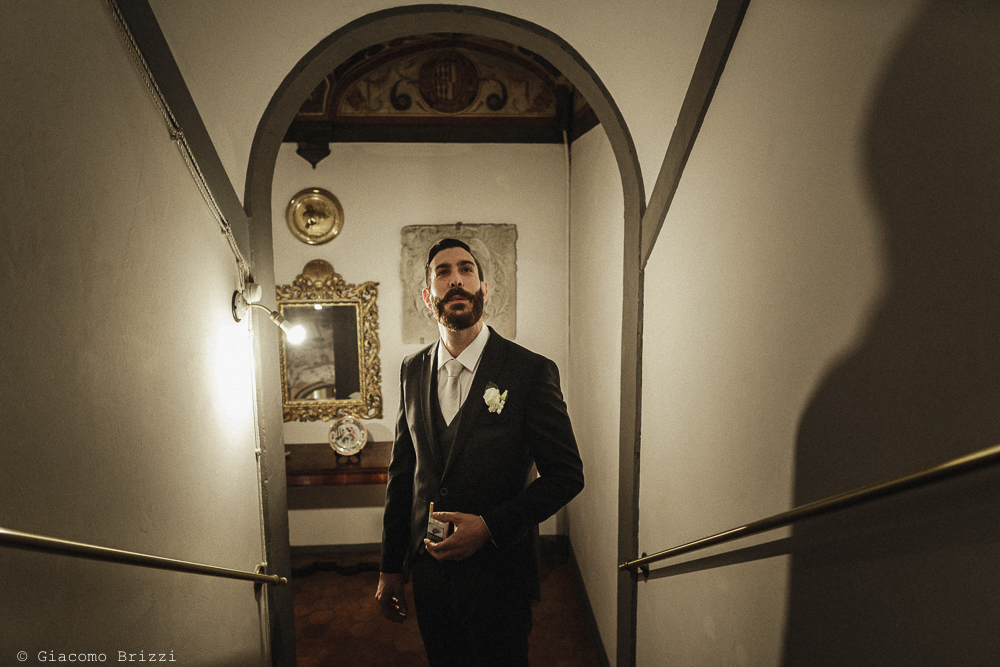 Inquadratura sullo sposo, matrimonio San Giuliano Terme, Pisa. Giacomo Brizzi Fotografo