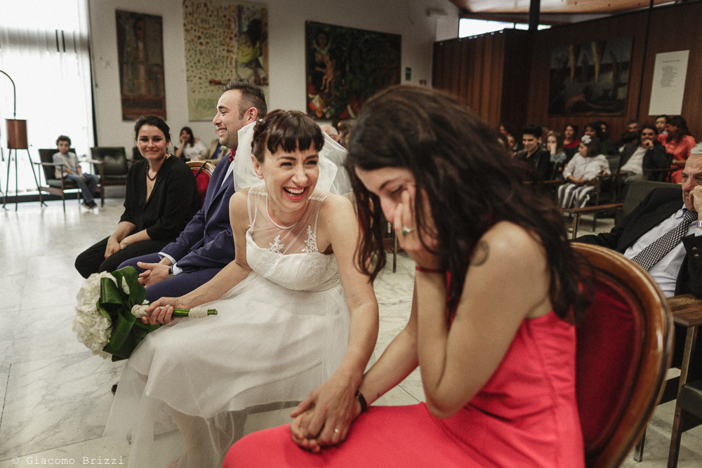 Sposa e testimone durante la cerimonia, matrimonio Massa Carrara Toscana